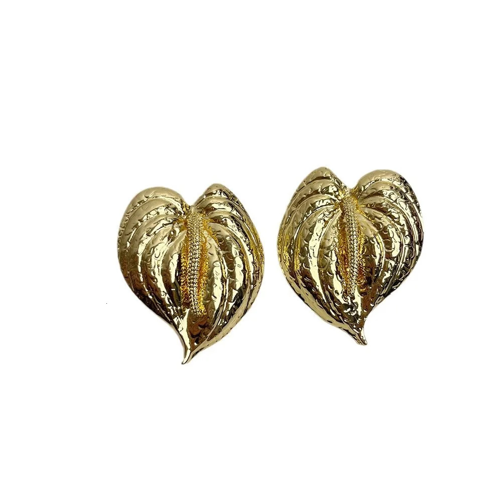 Kshmir Exaggerated Metal Large Leaves Earrings for Women European American Personality Unique Party Heavy Jewelry Accessories 250715