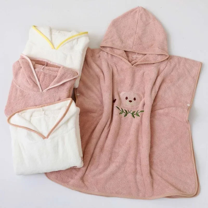 Baby Bathrobe Hooded Towel Soft Coral Velvet Child Bath Cloak Cute Warm Blanket Toddler Sleeping Swaddle Wrap 250725