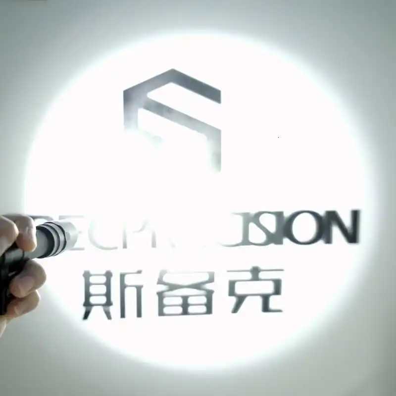 New Tactical M640V M640DF M640 DF Weapon Light LED White Light With Strobe Flashlight W250722