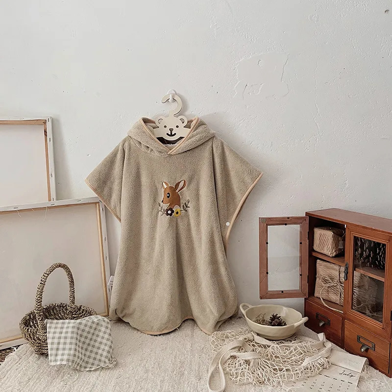 Toddler Baby Girl Clothes Coral Fleece Hooded Poncho Towel Animal Embroidery Wearable Bathrobe Soft Absorbent Boy Bath Wrap 250725