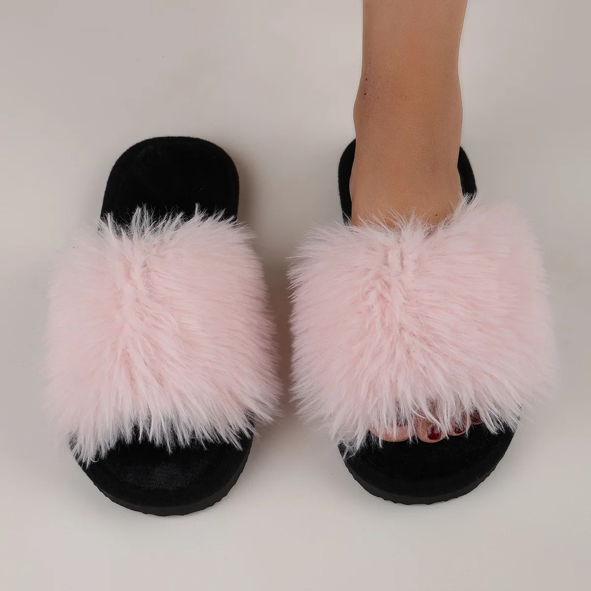 Womens Indoor Slippers 2025 Autumn and Winter Plush Home Lazy Slippers Anti slip Durable Fashion Warm Sandals Slippers 250724