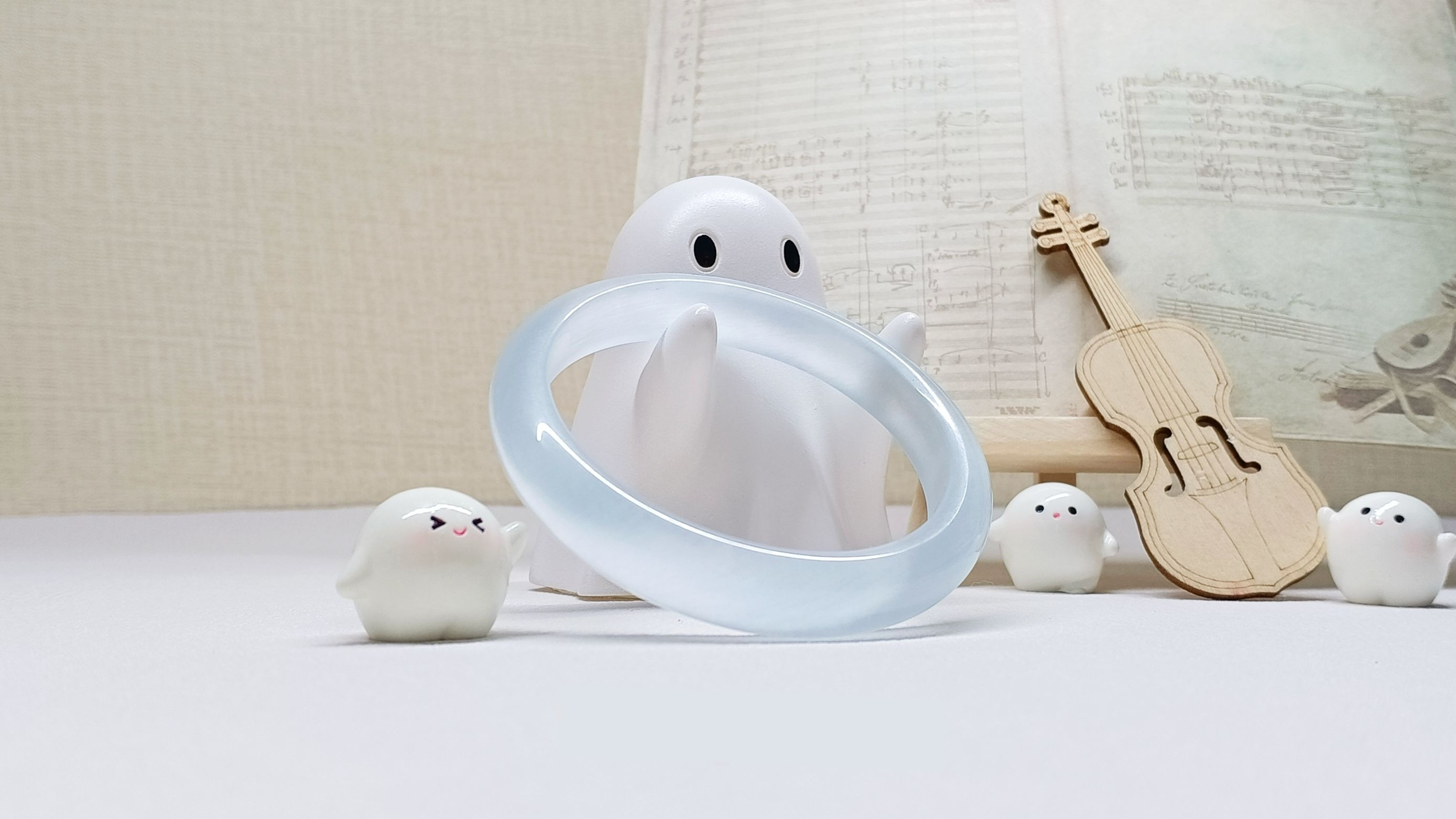 Xiling Cat's Eye Bracelet: A Sliver of Sky Light