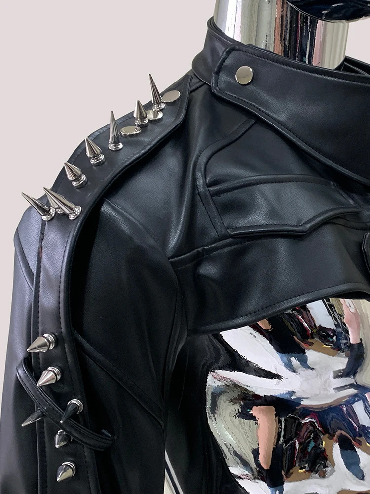 Mauroicardi Cool Black Cropped Pu Leather Jacket Men Rivet Shoulder Pads Zip Up Short Punk Style Clothes European Fashion 250725