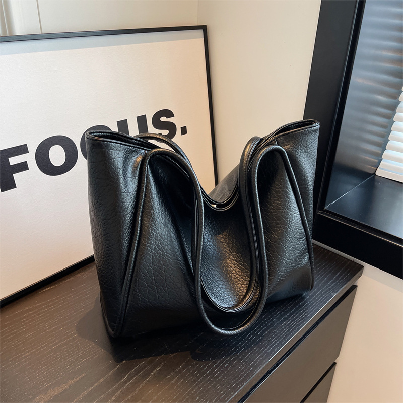 Luxury bag Luxury Brand Designer Bag Women's Bag Large Capacity Bag Women's New Solid Color Shoulder Bag Fashion Large Bag High-End Fashiona