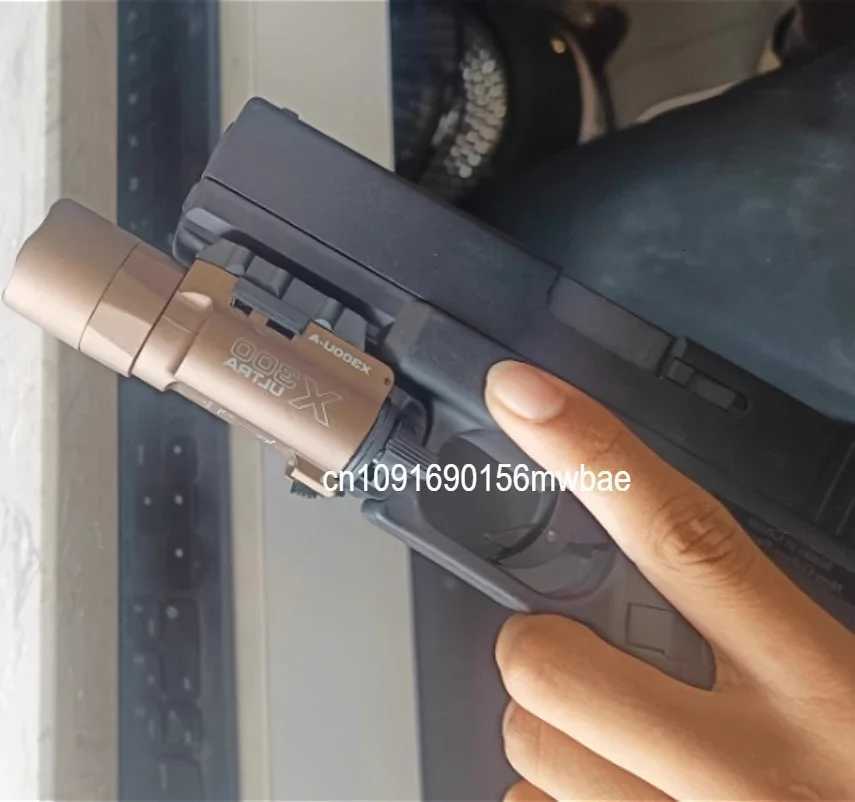 Tactical X300U-A LED Flashlight for Pistol Light Airsoft Helmet Light Hunting Weapon Torch 1000 Lumens Fits 20MM Rail W250722