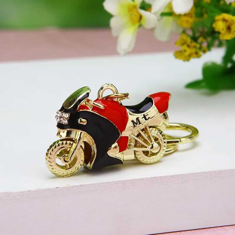 Motorcycle Pendants KeyChain New model Car Key Holder color metal Bag Charm Accessories 3D Crafts Key Chain R250725