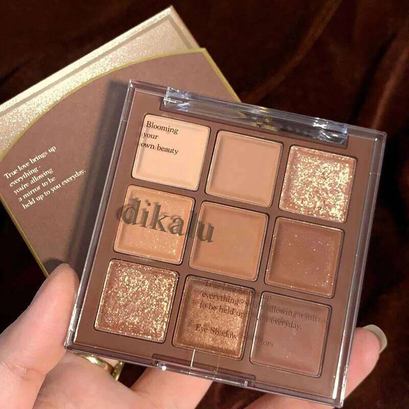 Nine-color Eyeshadow Tray Gentle All-in-one Shine Charming Eye Makeup Accessories Lasting makeup delicate glitter easy
