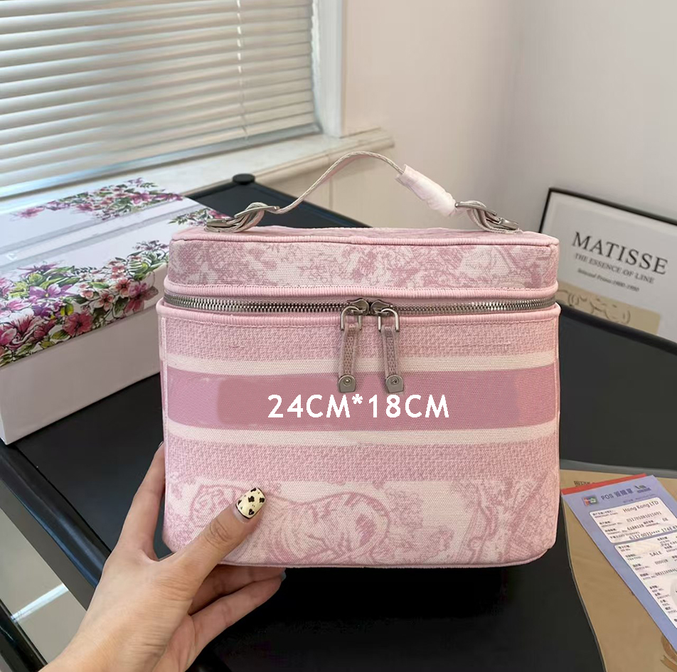 Designer Cosmetic Bag Embroidery Vanity Bag Cosmetic Bag Double Pull Head Fashion Large Capacity Female Travel Handheld Wash Bag