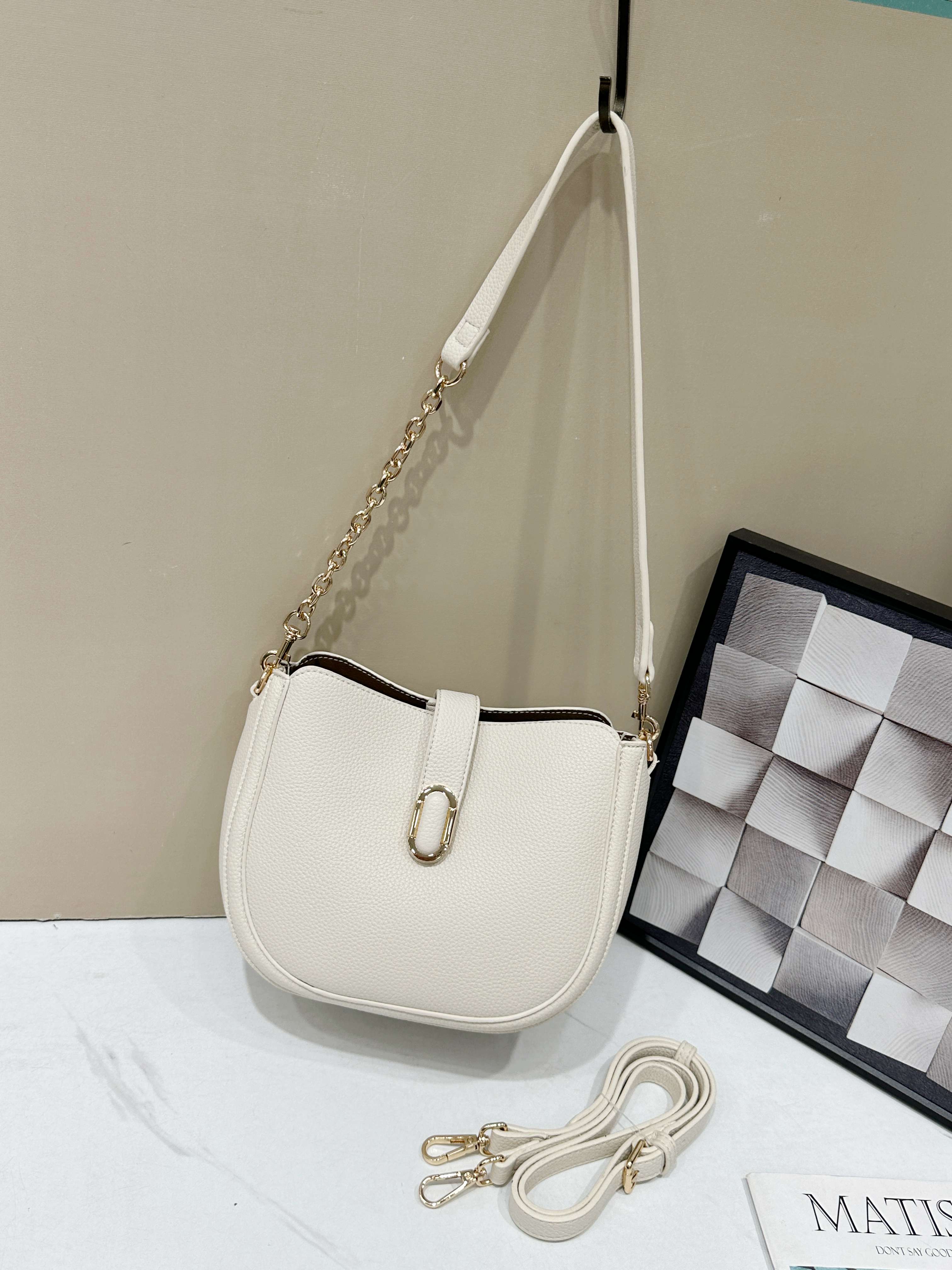 Shoulder Bags Light luxury retro saddle bag, women's crossbody bag, chain single-shoulder underarm bag