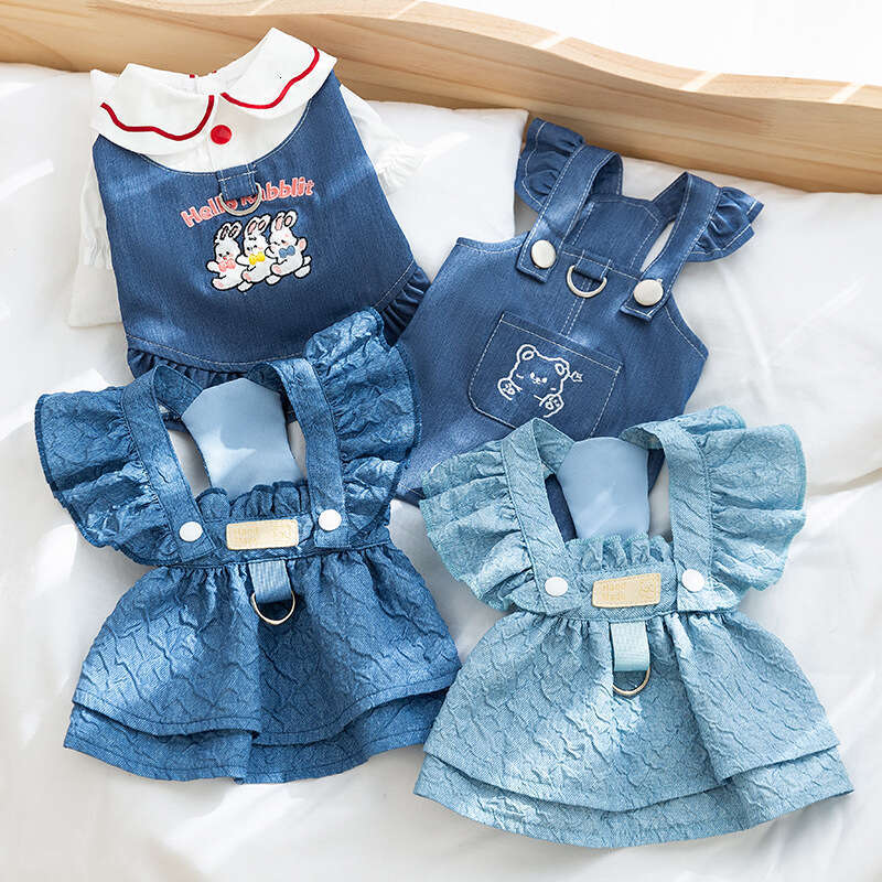 Pet Clothing Dog Clothes Spring and Summer Classic Denim Dogs, Two-Legged Suspender Dress for Cats, Teddy Bichon Pet Dog Clothes