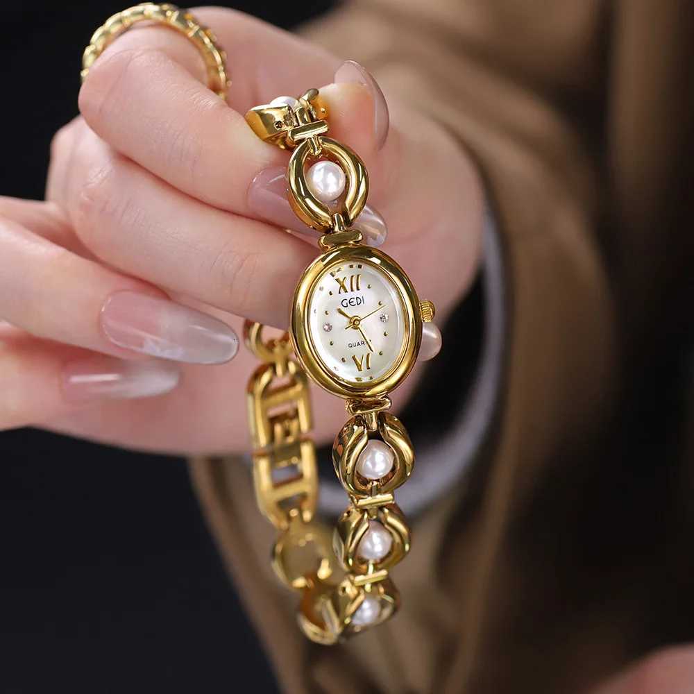 Ladies Watch Light Luxury Brand National Style Zu Green Bracelet Advanced Bead Waterproof Wen Fashion Quartz Wristwatches X250726