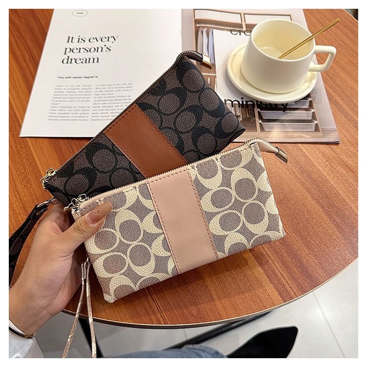 Soft Leather Printed Handbag 2025 Designer's New Women's Fashion Lightweight Mini Wallet Versatile and Portable free shipping