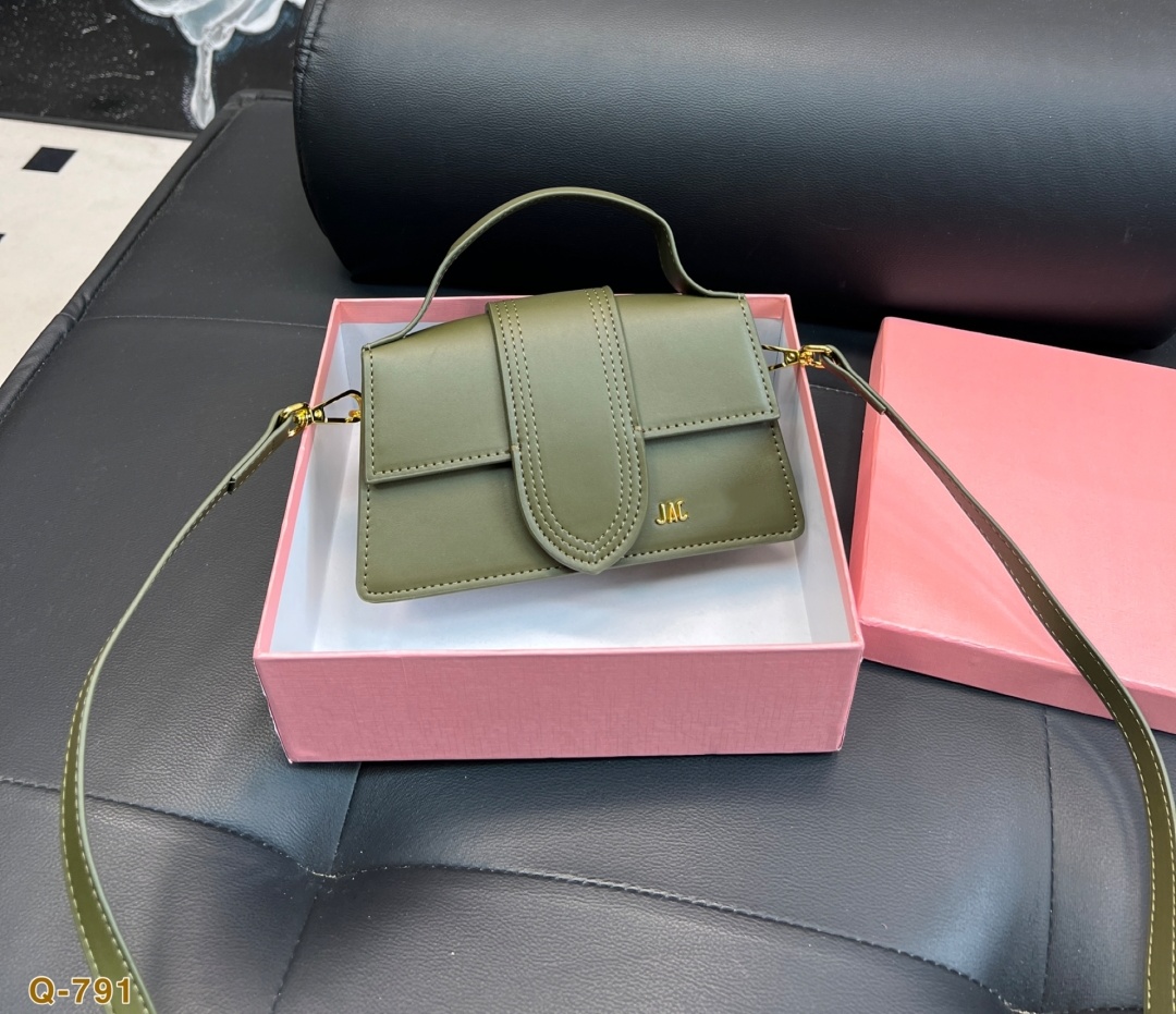 Designer Jacquesmusize Bag Mini Le Bambino Sac Chiquito Shoulder Bag Women Crossbody Bag Vintage Handbag Underarm Frosted Suede Purse Tote Bag Class aef