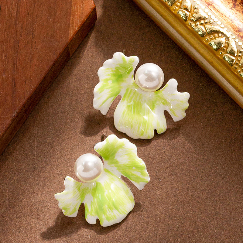 French Style Super Fairy Sweet Fresh Oil Drop Blue Petal Pearl Earrings for Women Light Elegant High-end Sier Needle Ear Jewelry