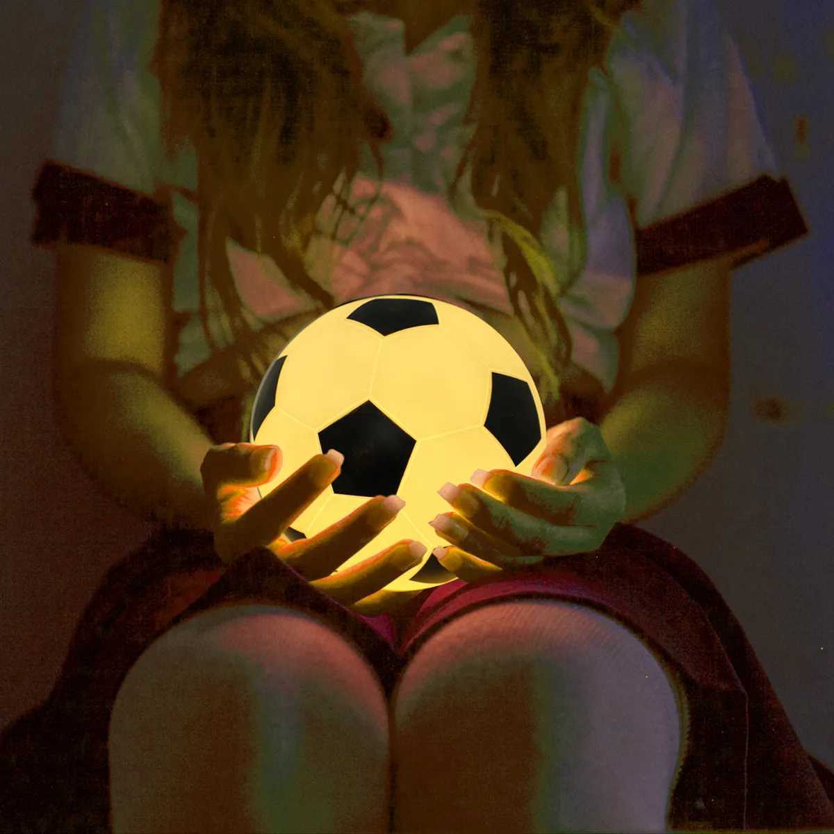 1pc 14cm/5.5in 3D Football Night Light Bedroom Desktop Decoration Soccer Lamp Battery Powered Perfect Gift For Teenagers Decor XJ250725