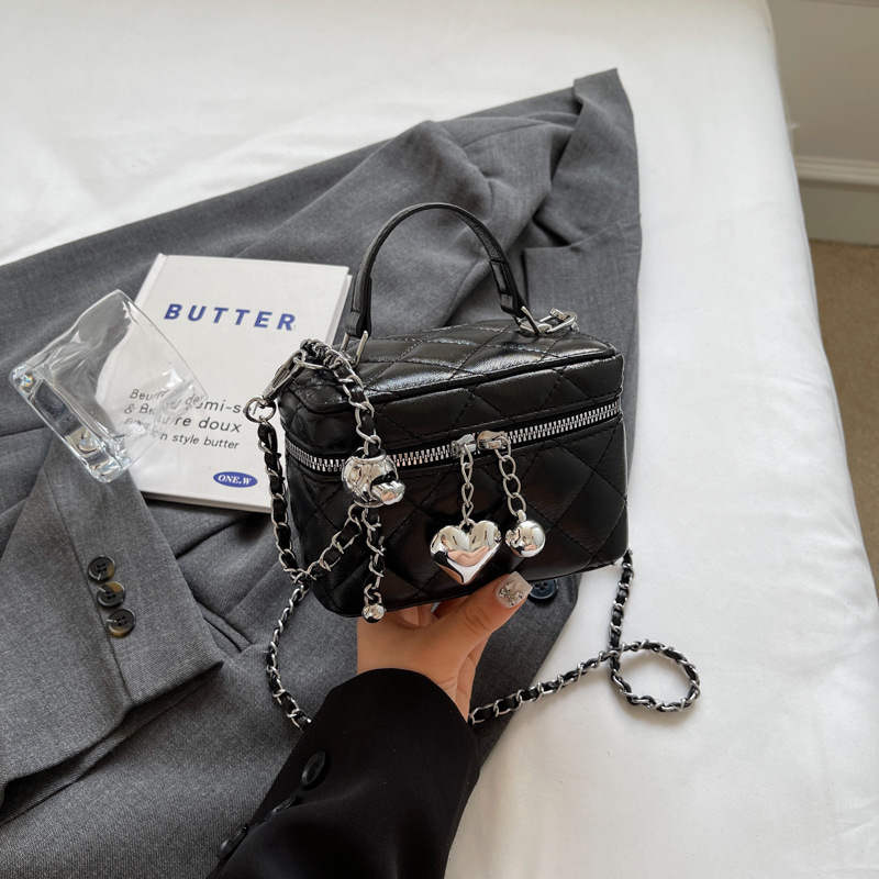 Luxury Brand Designer Bag Women's Bag Summer New Fashion Quilted Luxury bag Chain Simple Luxury High-Value Niche Design Single Shoulder Crossbody