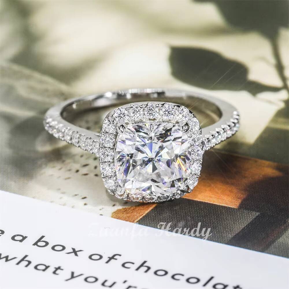 Factory Price S925 9K 14K 18K Gold Halo Diamond Ring Cushion Cut Moissanite Engagement Women Jewelry Solid Gold Ring