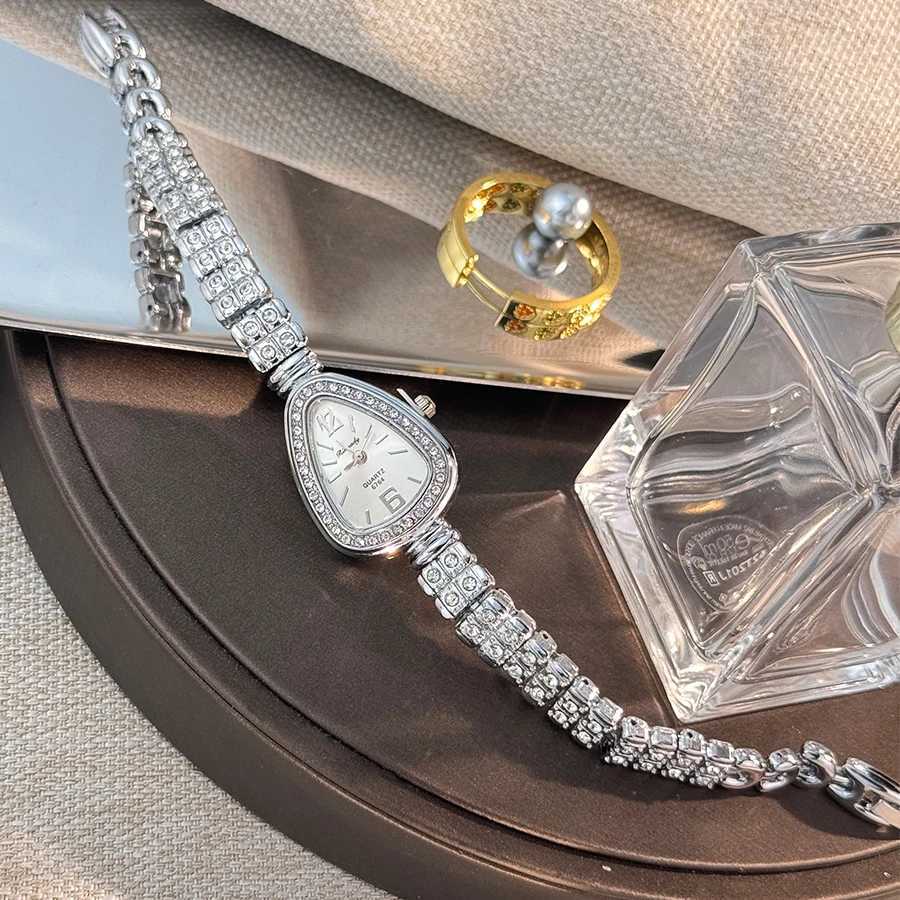 Wens Diamond-Set Snake Alloy Case Sun Stripe Sc Diamond-Set Fine Bracelet Quartz Watch Luxury Wens Watch X250726