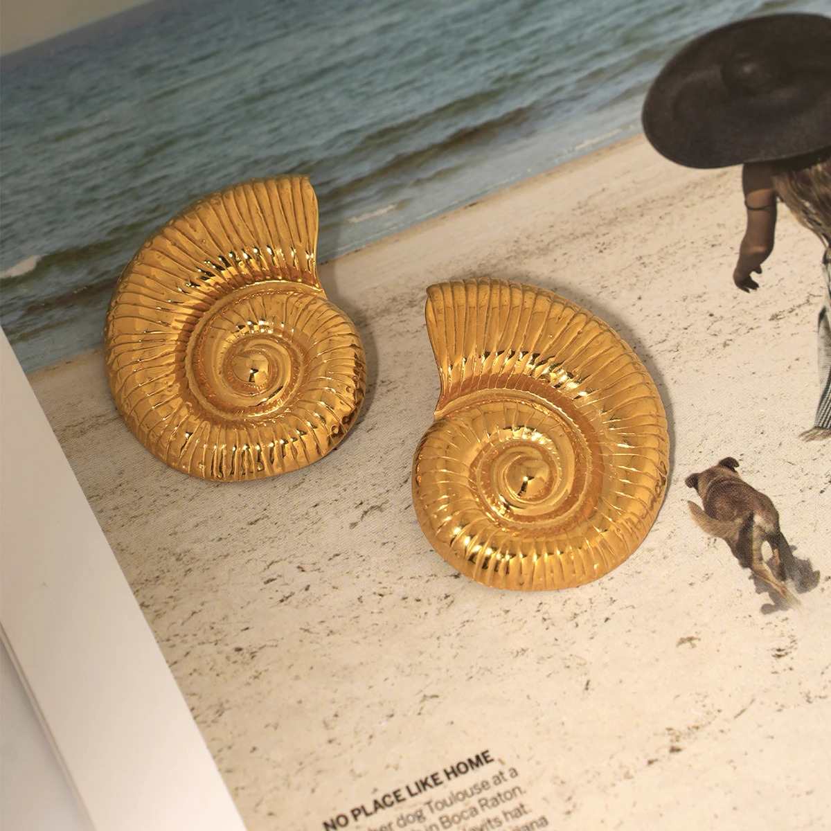 18K Gold Plated Stainless Steel y Conch Stud Earrings Metal Texture Water Resistant Hypoallergenic Fine Polished Jewelry 250715