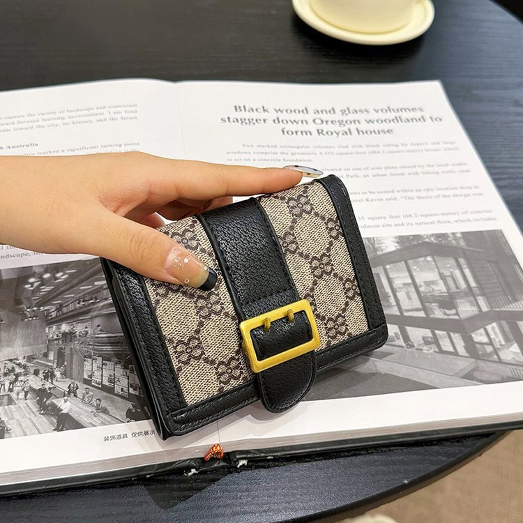 Free Shipping On 2025 Summer New Designer Bags High-end Small Wallet For Women Short Soft Leather Multi-card Slot Card Holder Wallet Combo High-qualit