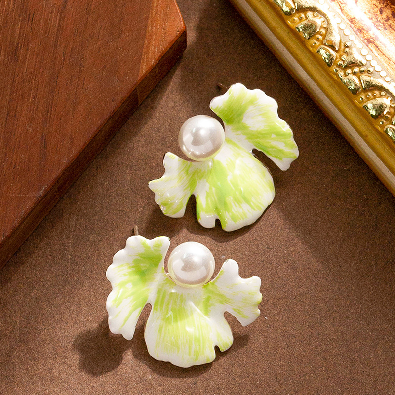 French Style Super Fairy Sweet Fresh Oil Drop Blue Petal Pearl Earrings for Women Light Elegant High-end Sier Needle Ear Jewelry