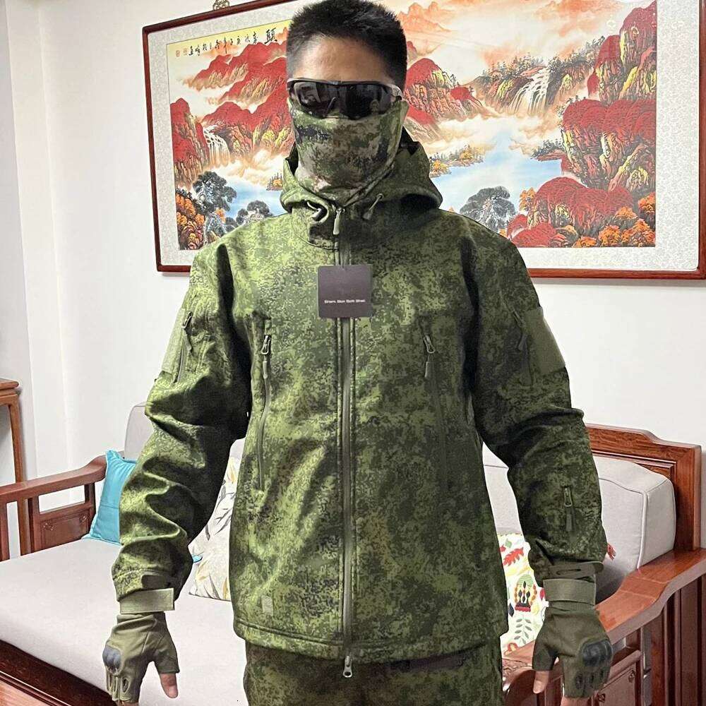 Tactics Jackets Men Outdoor Sports Soft Shell RucamoCamouflage Coats Training Fleece Warm Waterproof Windproof Trip Cargo Jacket