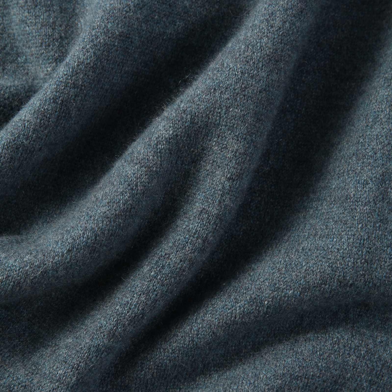 Men's basic paragraph round neck sweater simple solid color autumn and winter knitted bottoming shirt