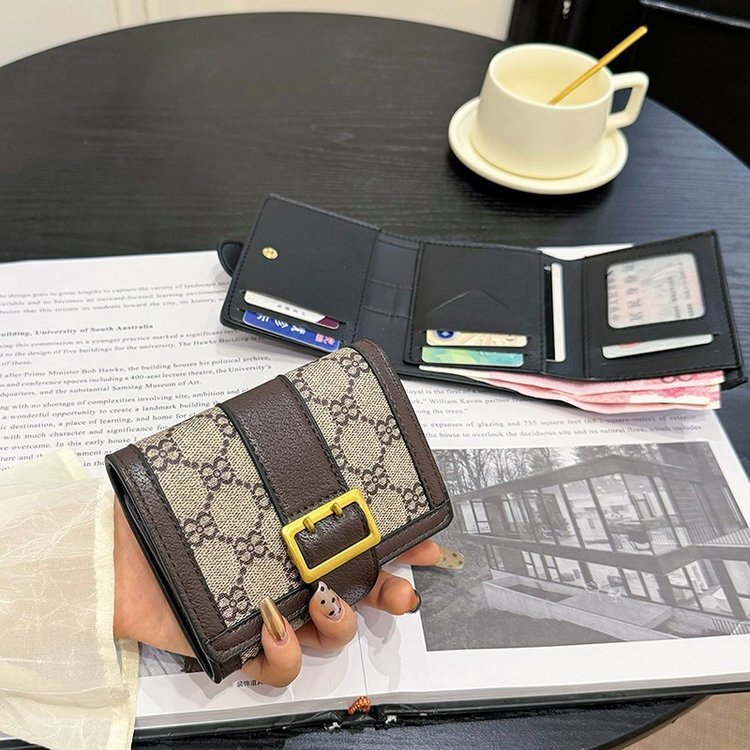 Free Shipping On 2025 Summer New Designer Bags High-end Small Wallet For Women Short Soft Leather Multi-card Slot Card Holder Wallet Combo High-qualit