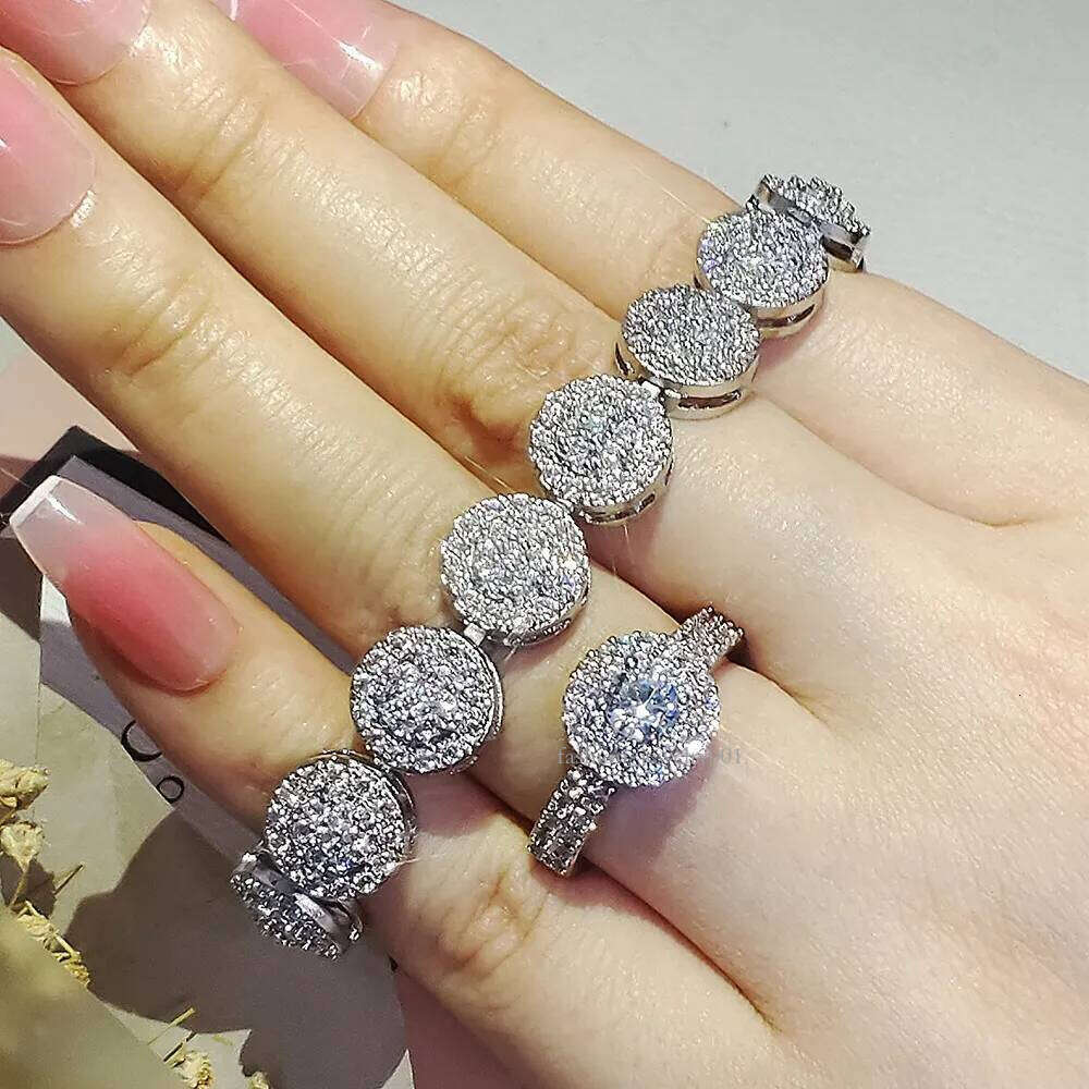 2024 New Designer jewelry Design Sterling Sier Bangle Vvs Dia Moissanite Fine Jewelry Smile Tennis Chain Bracelet for Men and Women