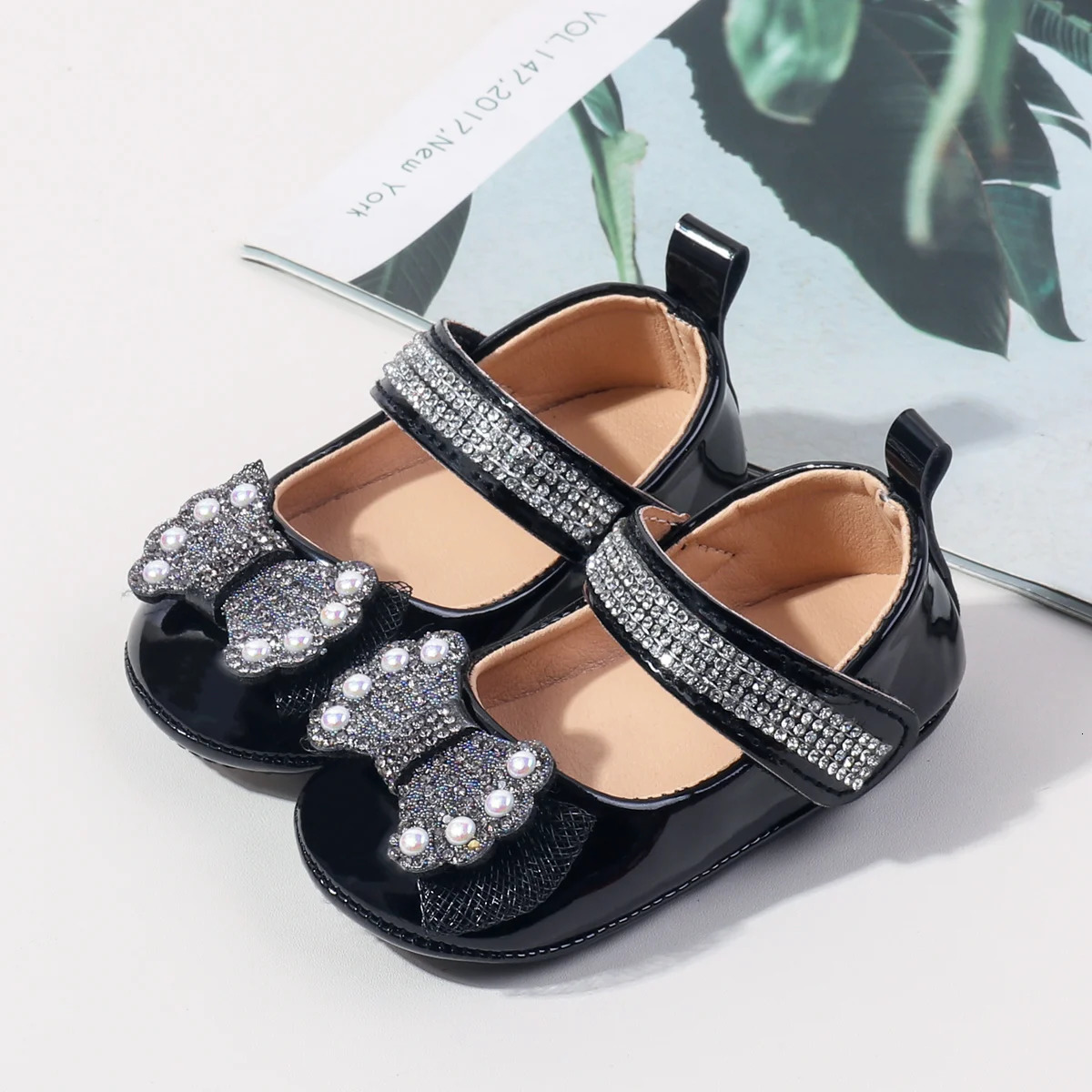 SpringSummer Cute Childrens Shoes 01 Years Old Princess AntiSlip Baby Learning Walkers 250725