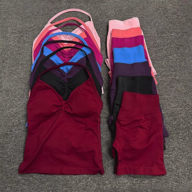 2Pcs Seamless Yoga Set Women Padded Halter Tank Top Scrunch Butt Lifting Gym Shorts Set Summer Sportswear Workout Clothes 250725