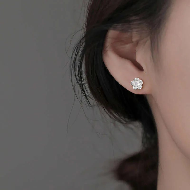 Sterling Sier Camellia Niche Light for Women High-end 2024 New Earrings