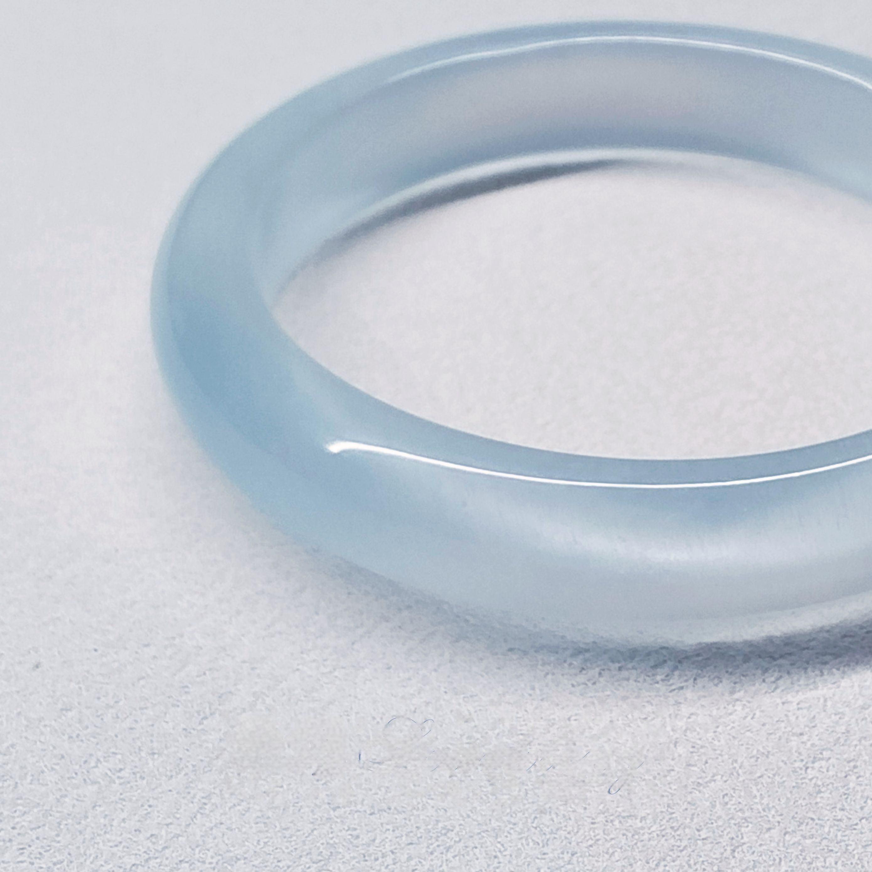 Xiling Cat's Eye Bracelet: A Sliver of Sky Light