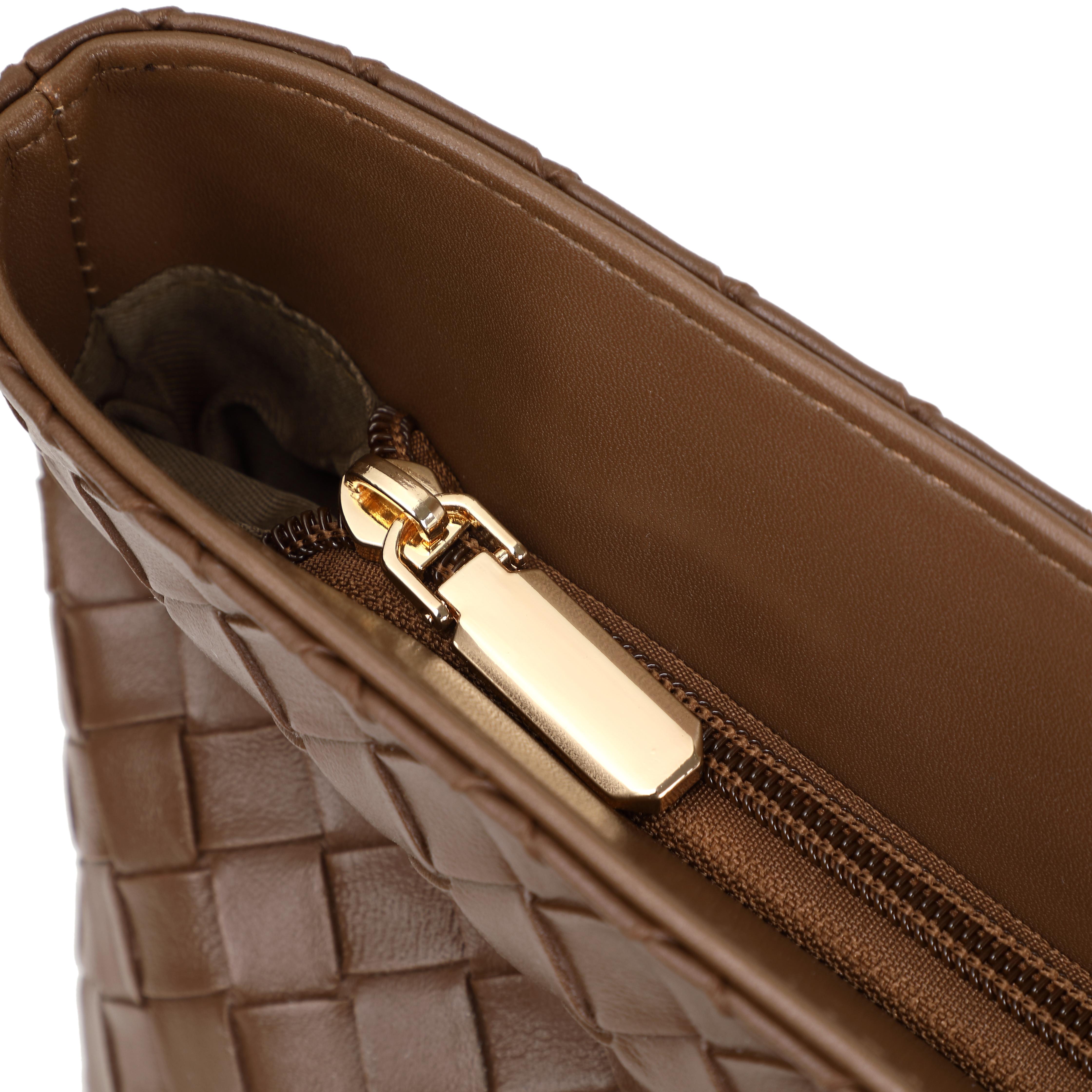 Large-capacity hand-held tote bag, new autumn and winter style, mother and child hand-woven bag, retro and trendy, single-shoulder armpit