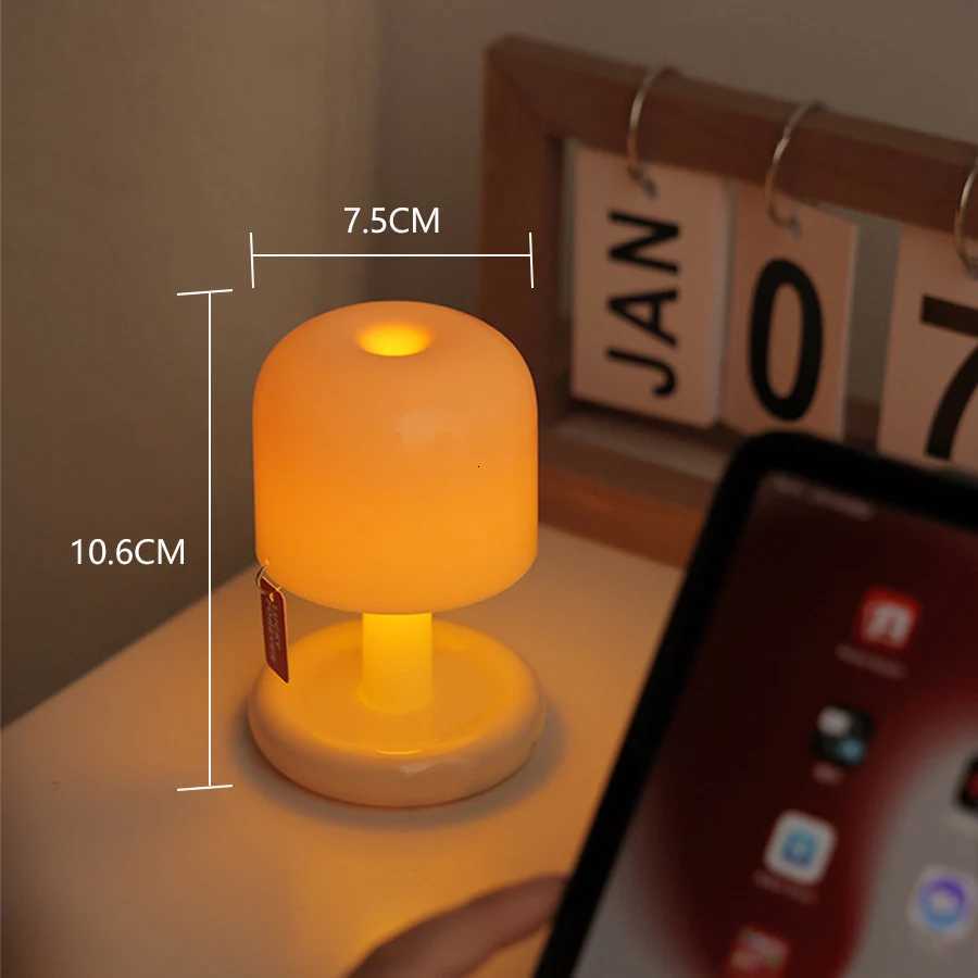 Sunset Night Light Led Table Lamp Mini USB Rechargeable Desk Bedside Bedroom Bar Room Decor Atmosphere Mood Light Minimalist XJ250725