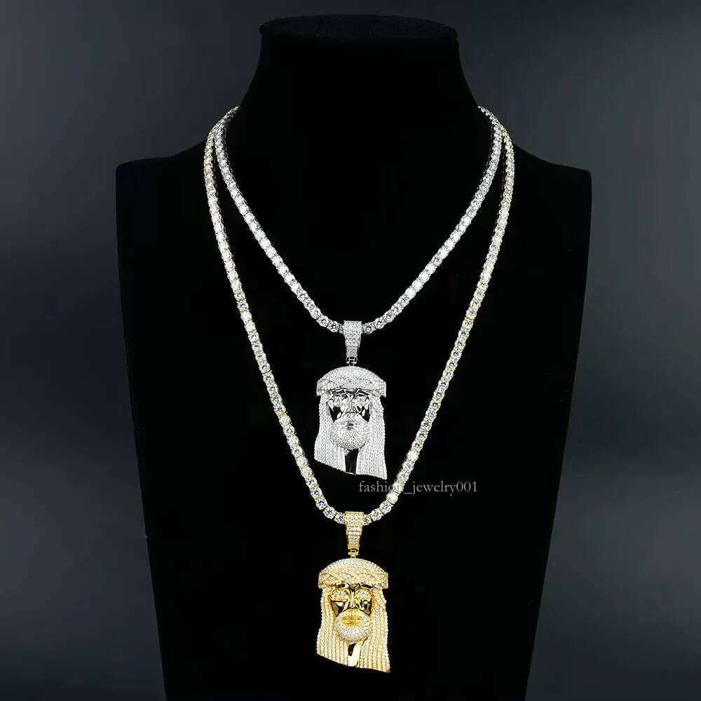 Wholesale Custom Men Sier Bling D Vvs Mossanite Moissanite Dia Iced Out Jesus Piece Pendant for Tennis Chain Necklace