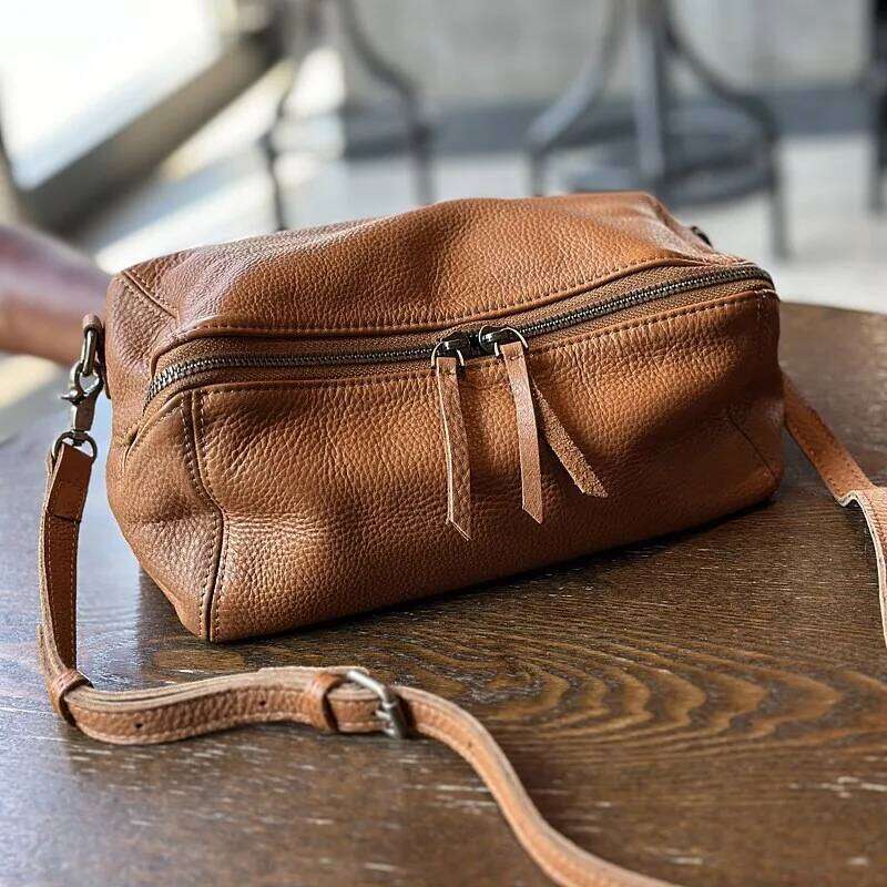 Johnature 2025 New Leisure Genuine Leather Lightweight Women Shoulder Crossbody Retro Soft Cowhide Luxury Bag Versatile Bag OLOEY