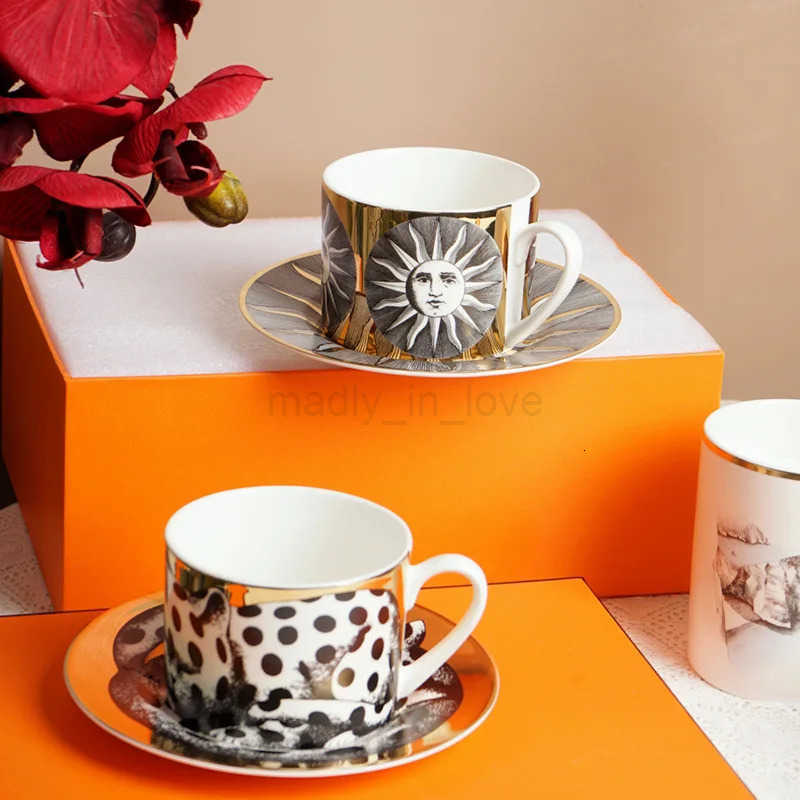 European Ceramic Coffee Cup and Saucer Set Office Afternoon Camellia Flower Tea Cup Creative Face Latte Coffee Mug Home Milk Mug M250726