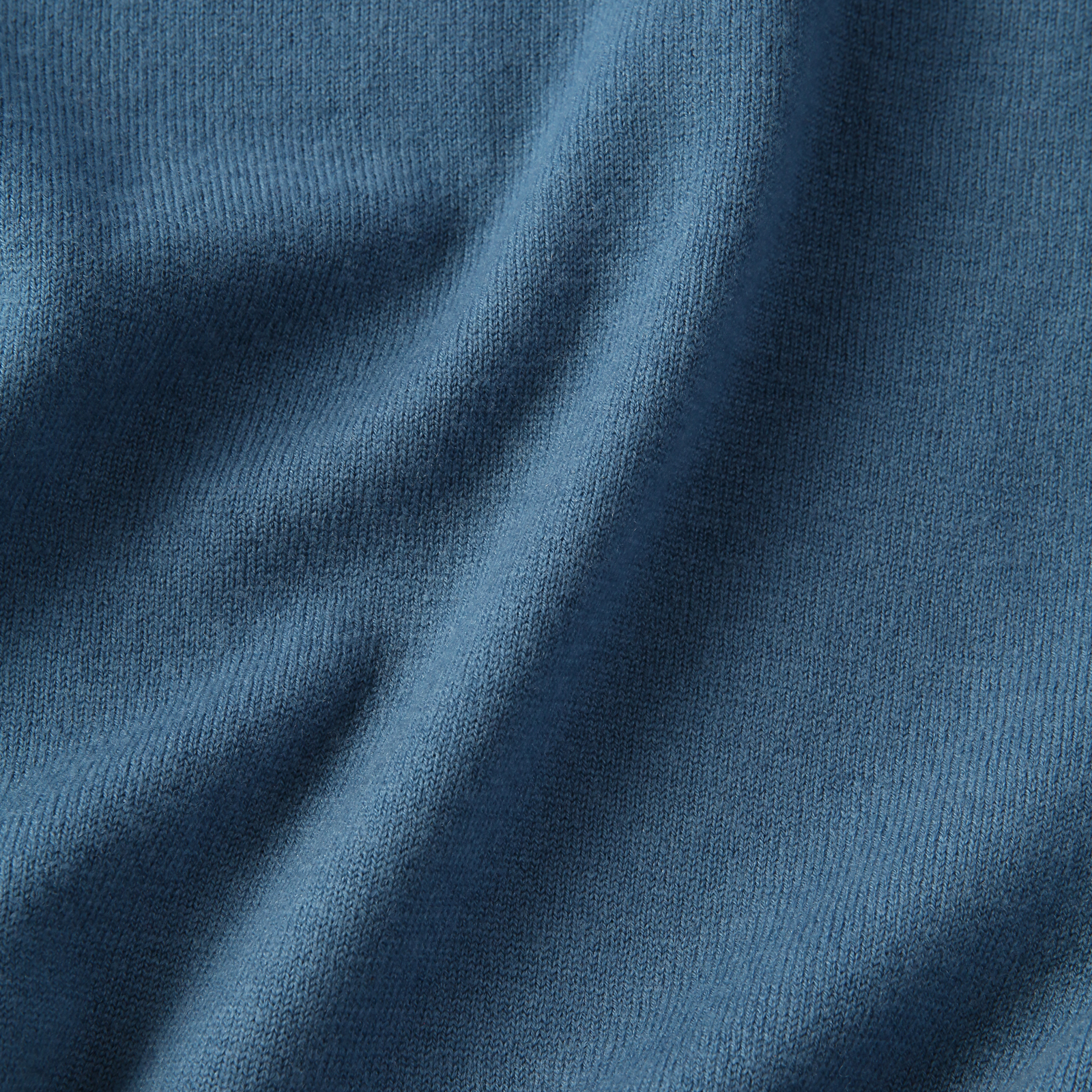 Men's round neck solid color sweater multi-color basic models of autumn and winter knitting bottoming tops