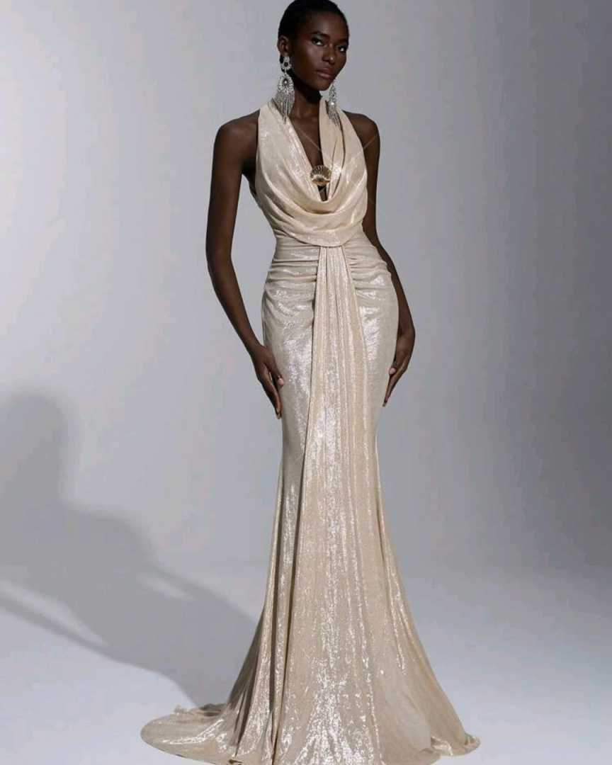 Shining Evening Dresses Mermaid Halter Sleeveless Gold Sequins Women Prom Gowns Party Dresses Customized