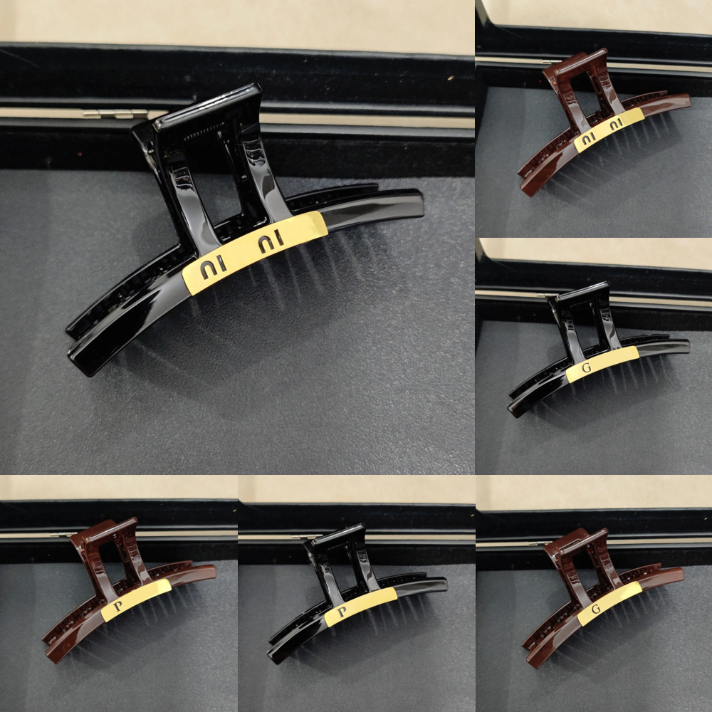 Hair Clips Barrettes Clamps Black Retro Acrylic Letter Clip Classic Charm Jewelry New Fashionable Girl High Quality Hair Claw