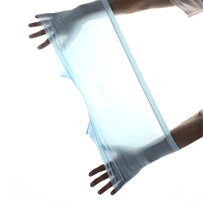 2 PcsLot Mens Ultrathin Panties Summer Ice Silk Boxers Briefs Underwear Lingerie Shorts Breathable Sexy Seamless Underpants 250725