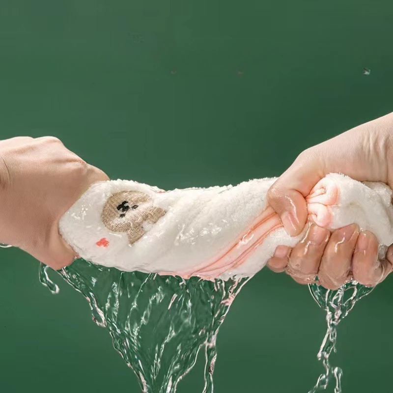 5pcs Baby Towel Set Soft Skin Friendly Drool for born Items Coral Fleece Absorbent Squares Face 25x25cm 250725