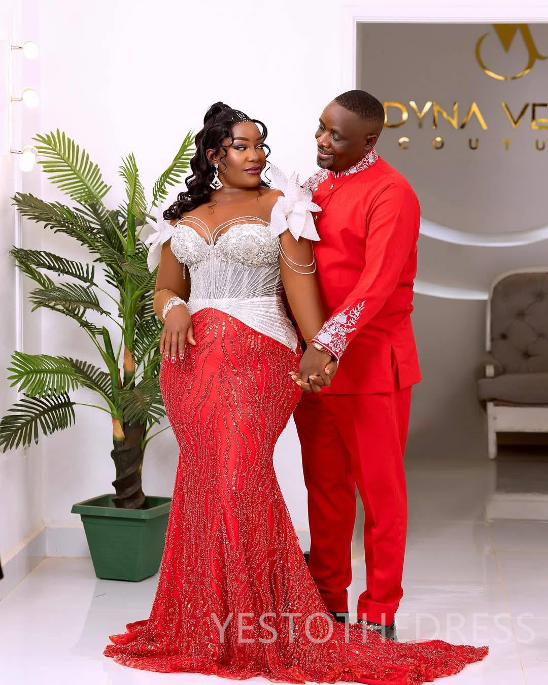 2025 Plus Size Red Prom Dress Evening Dresses Mermaid Formal Gowns For Black Women Sheer Neck Long Sleeves Beaded Lace Birthday Dress Second Reception