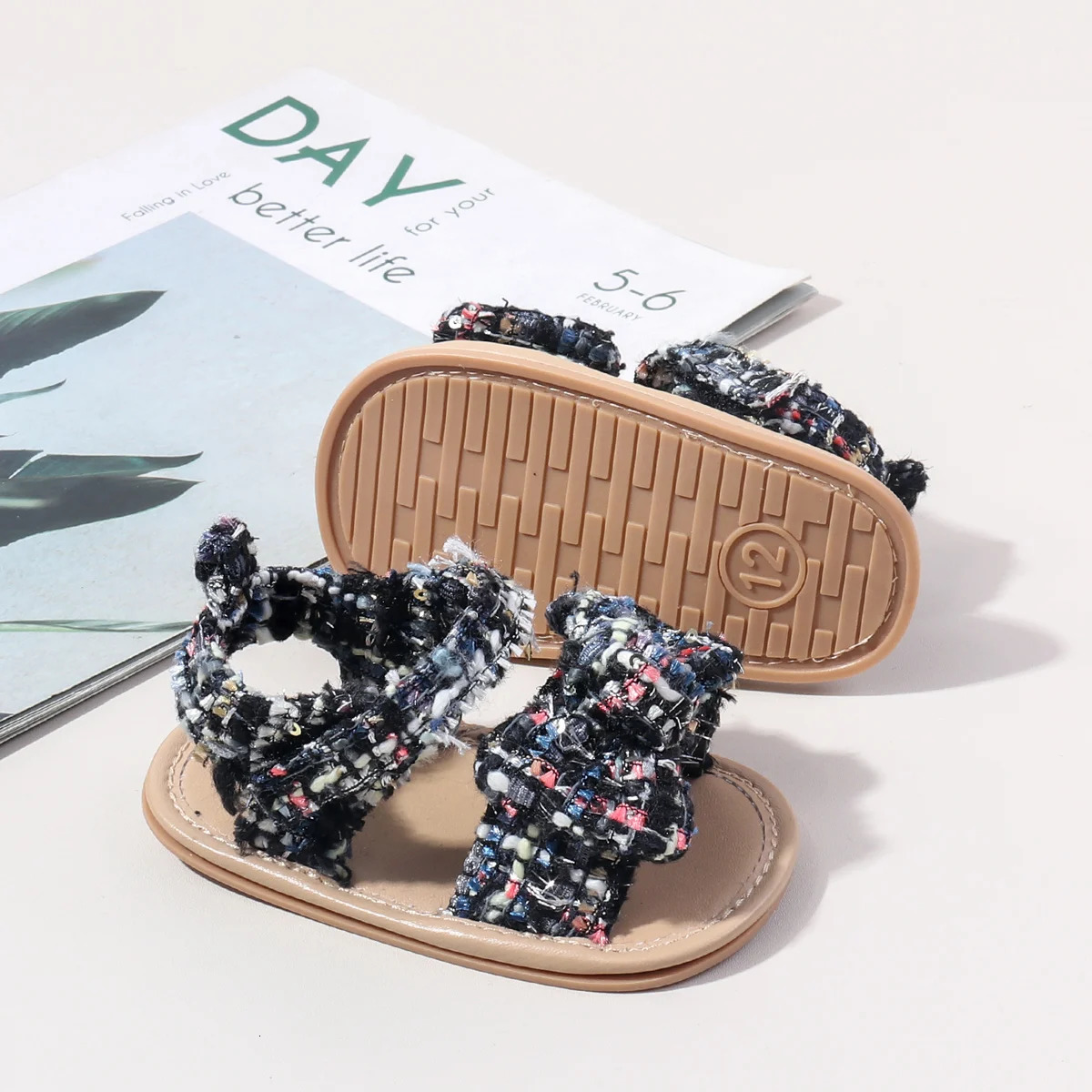 Selling Summer Baby Girls First Walking Indoor Outdoor Beautiful Sandals With Comfortable And Soft TPR Sole BSK5126 250725