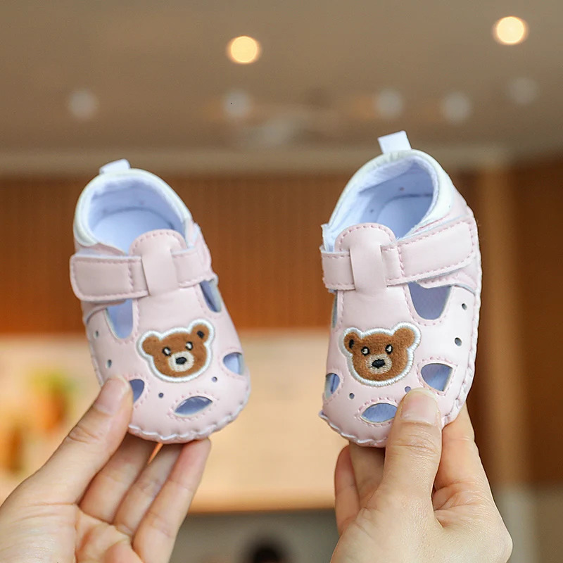 2 Colors Ventilate Cute Little Bear Baby Sandals Infant Girls Shoes Princess Rubber Sole Nonslip Toddler First Walkers 250725