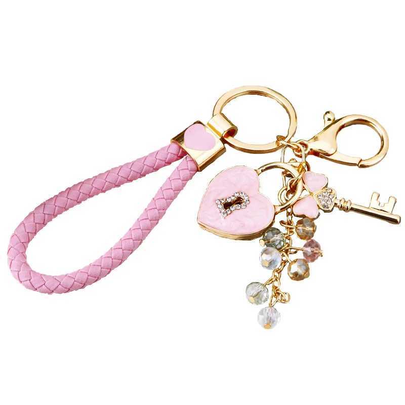 New Fashion Witnesses Rhinestone Bow Key Keychain With Dripping Lock Womens Birthday Gift Jewelry R250725