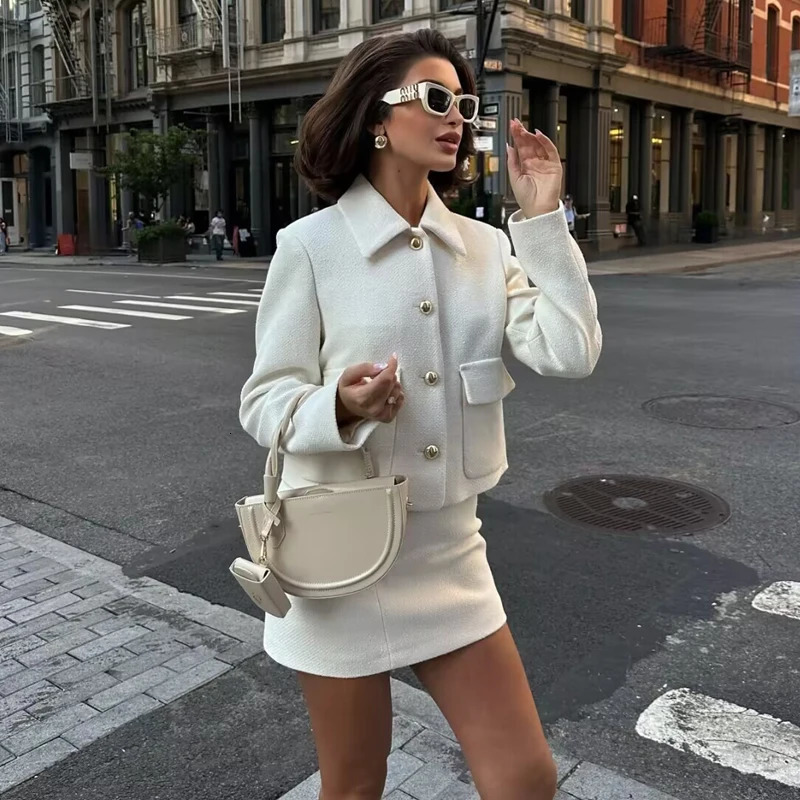 MUJER White Tweed Bomber Jacket Women Varsity Cropped Woman Outerwears Demiseason Jackets for Spring Womens Coats 250725