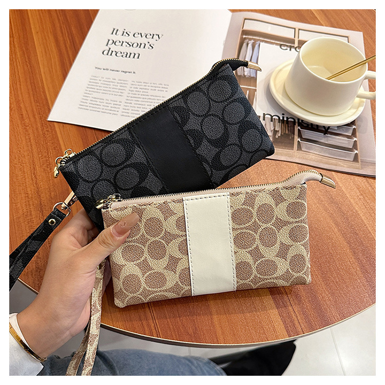 Soft Leather Printed Handbag 2025 Designer's New Women's Fashion Lightweight Mini Wallet Versatile and Portable free shipping