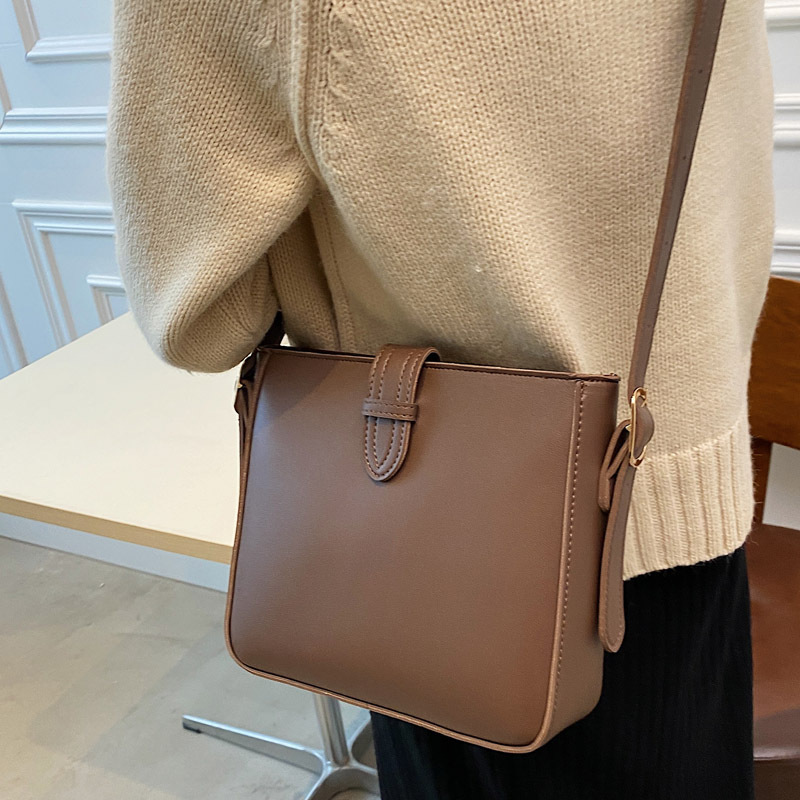 Premium Textured Leather Large Capacity Shoulder & Backpack